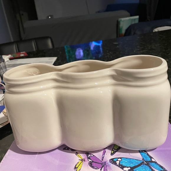 Home essentials base for used of spoons your knifes and  forks. - Picture 2 of 8